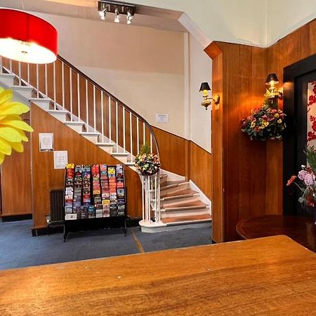 Gresham Hotel Bloomsbury Лондон Экстерьер фото