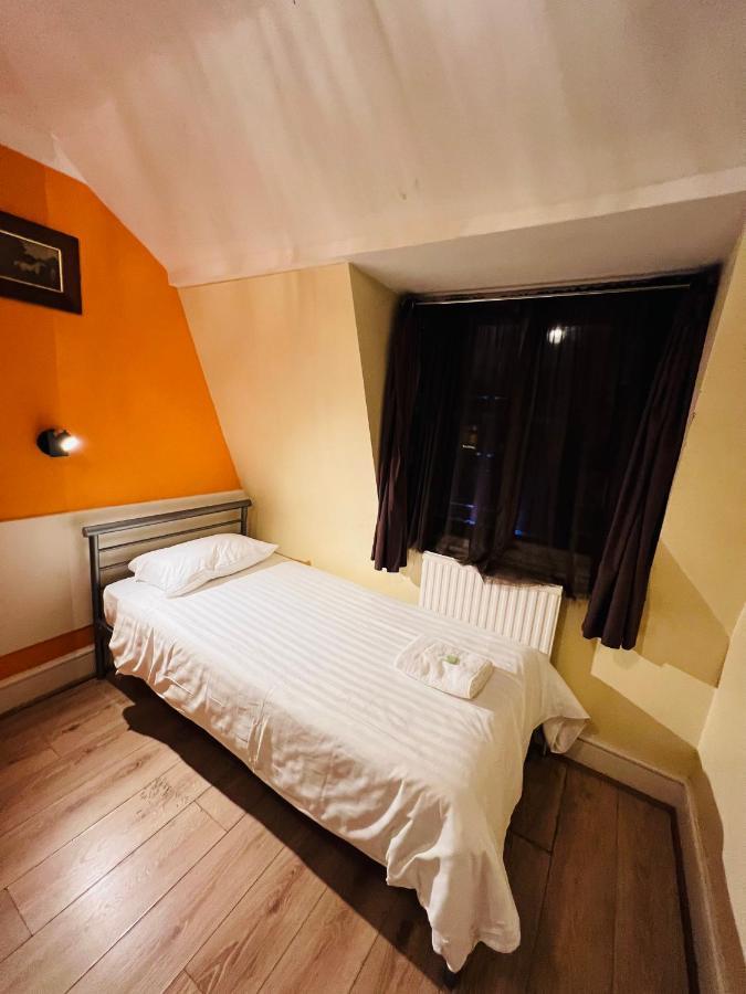 Gresham Hotel Bloomsbury Лондон Экстерьер фото