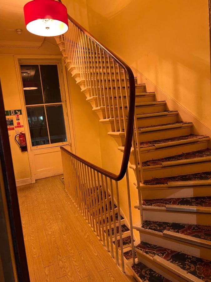 Gresham Hotel Bloomsbury Лондон Экстерьер фото