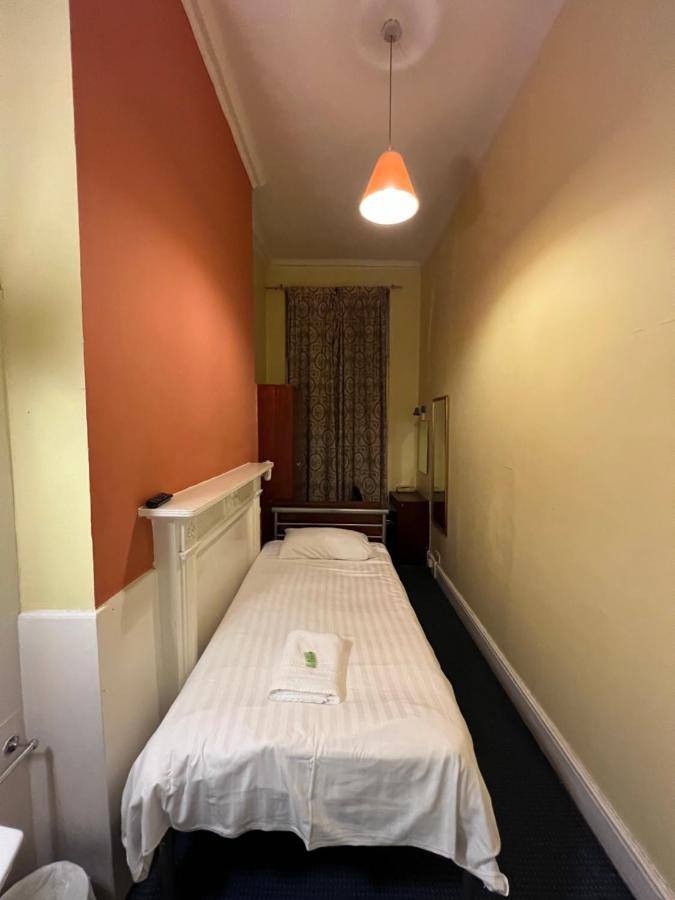 Gresham Hotel Bloomsbury Лондон Экстерьер фото