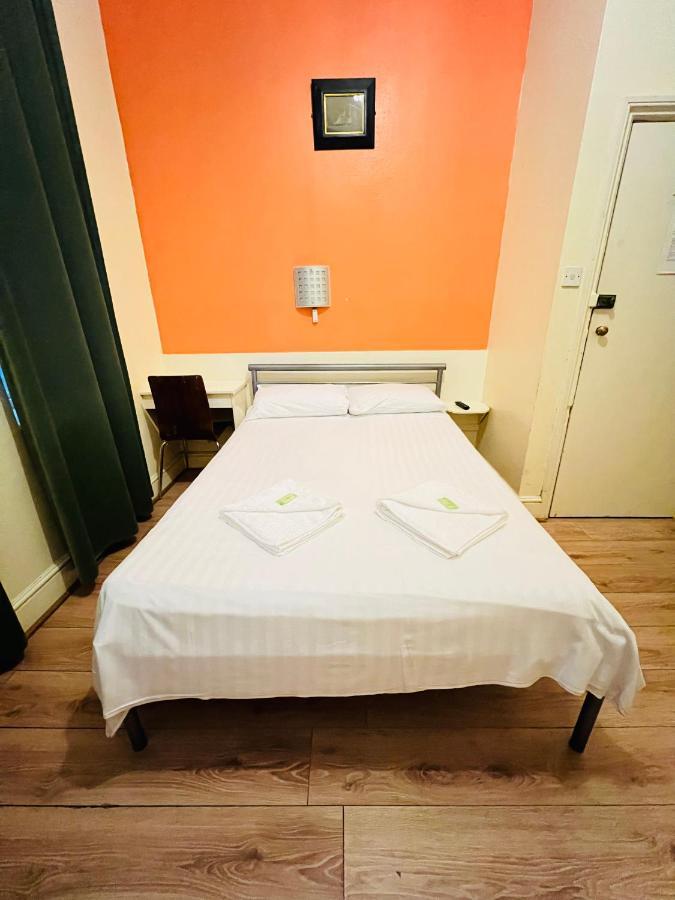 Gresham Hotel Bloomsbury Лондон Экстерьер фото