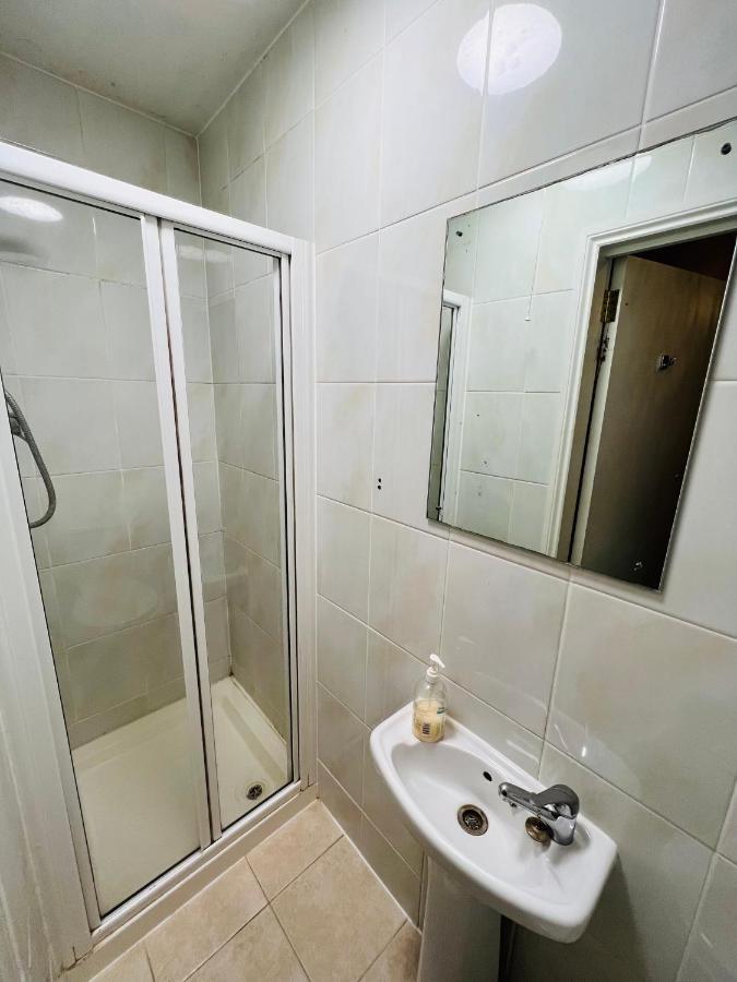 Gresham Hotel Bloomsbury Лондон Экстерьер фото